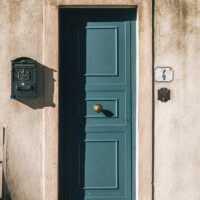 Menuisier Pose de porte à Draguignan