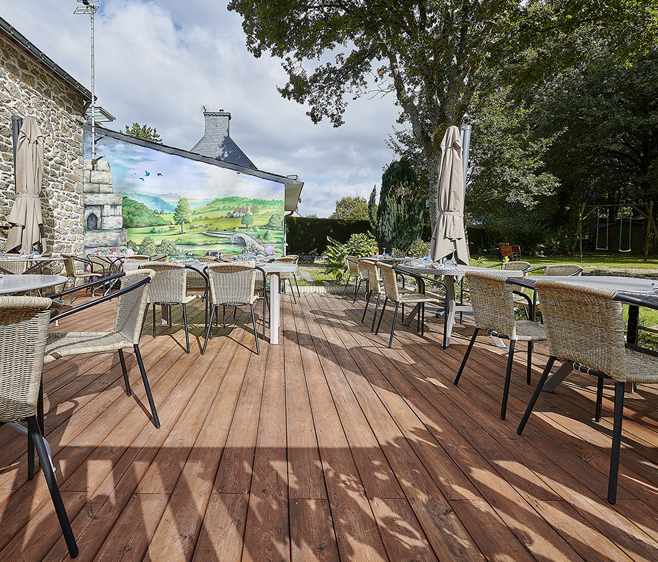 Menuisier pour installation de porte intérieure à Draguignan